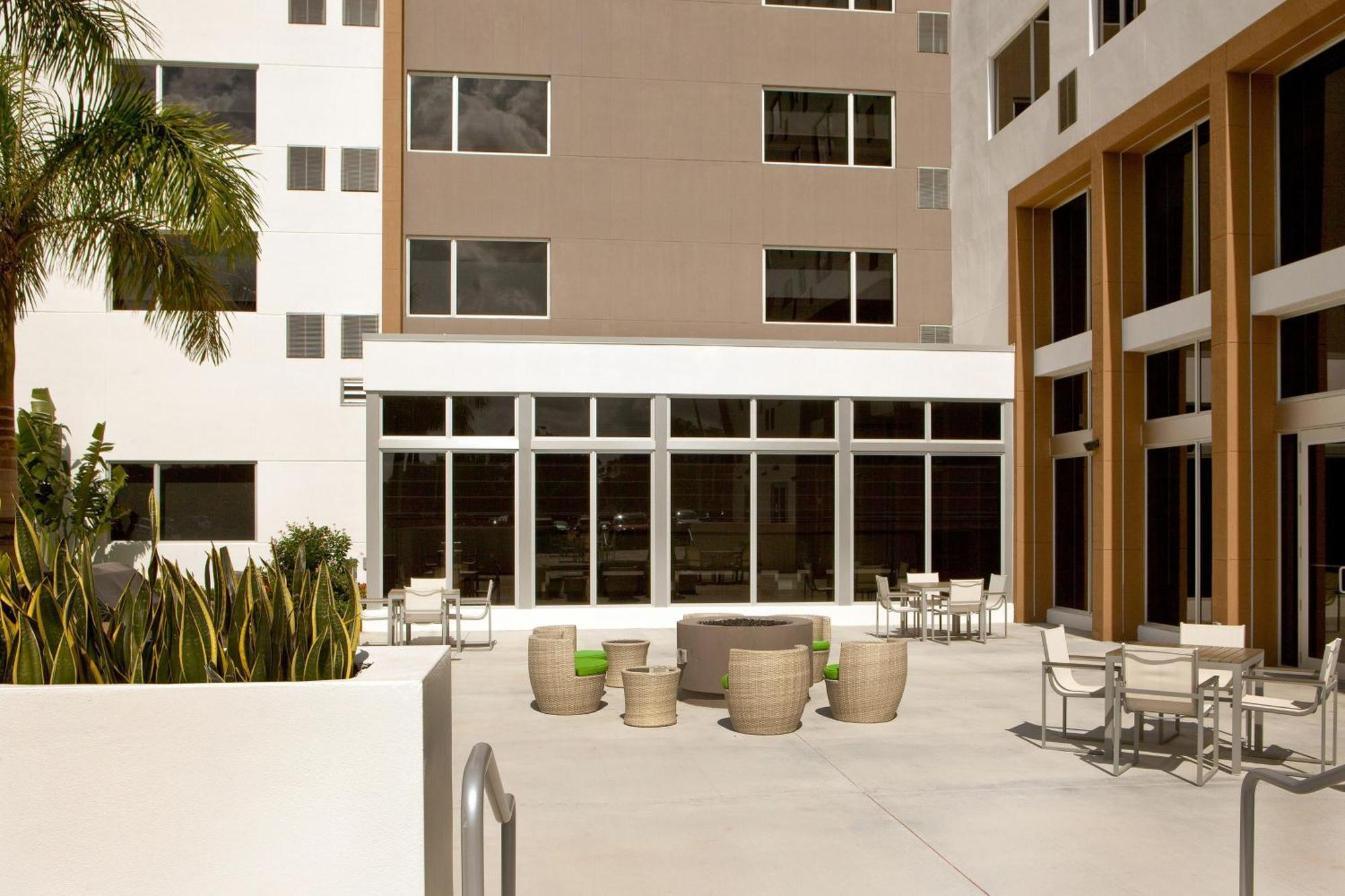 Element Miami Doral Hotel Sweetwater Eksteriør billede